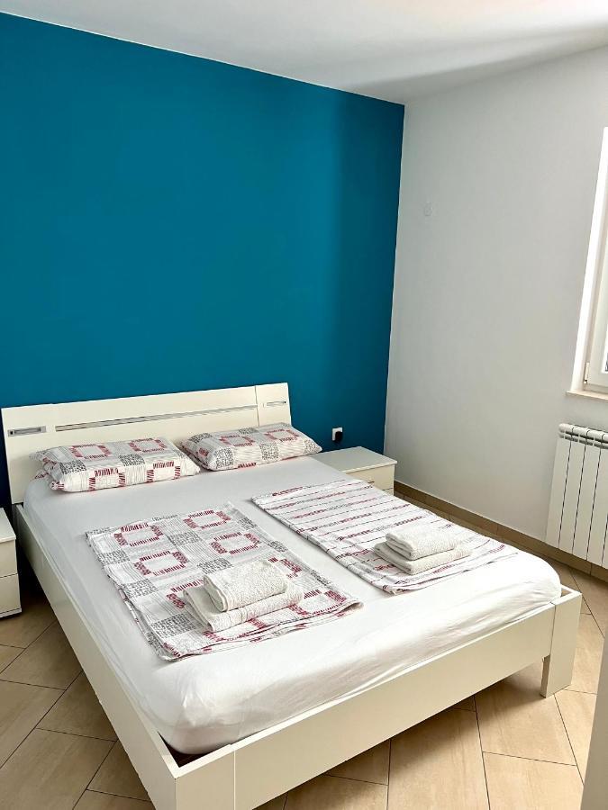 Apartments Villa Marina โรกอซนิซา ภายนอก รูปภาพ